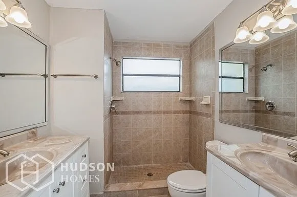 1028 Burnett St — Photo 12
