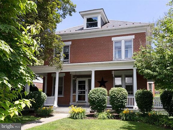 2nd image of 406 N George St