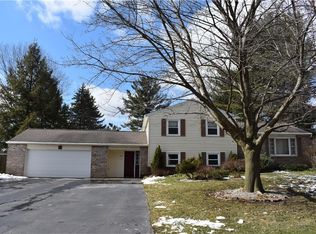 43 Woody Ln, Rochester, NY 14625