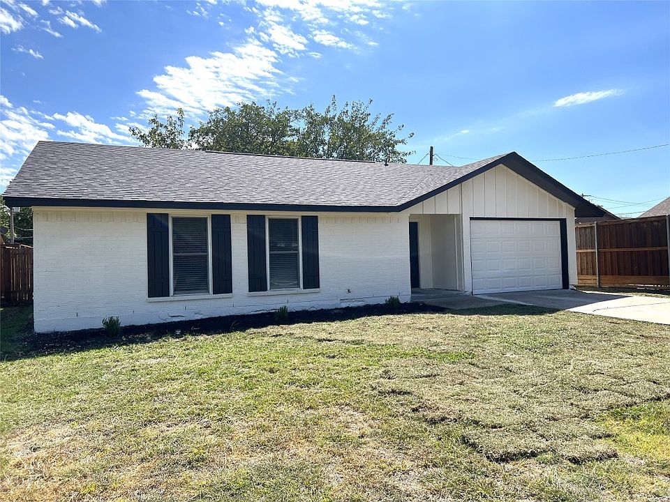 1st image of 120 Meadow Pl