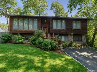 23 Underhill Ave, Oyster Bay, NY 11771