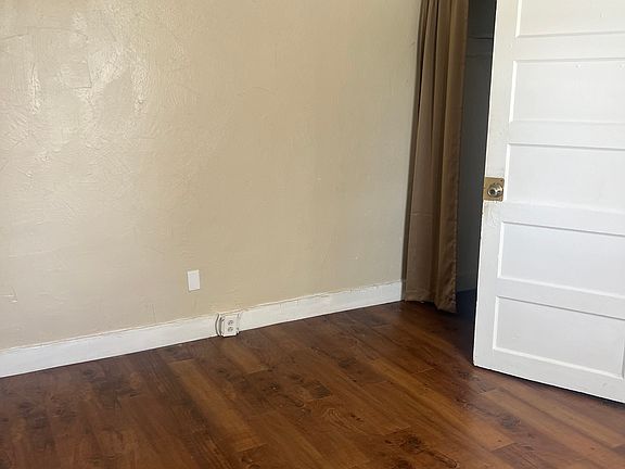 3rd image of 305 S San Pedro St #1