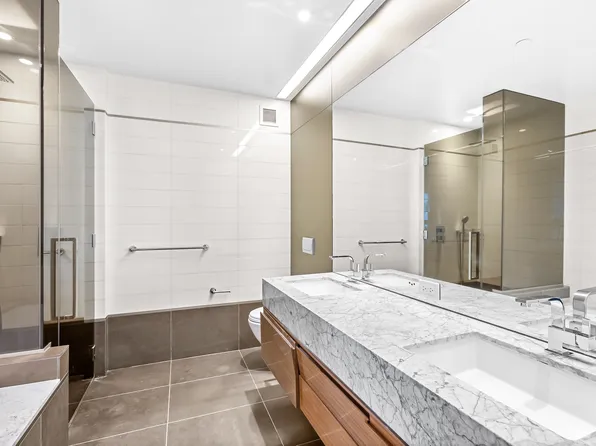 400 Park Avenue South image 12 of 15