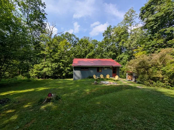 110 Highview Dr, Tidioute, PA 16351