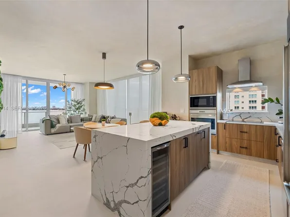 2020 N Bayshore Dr APT 810, Miami, FL 33137