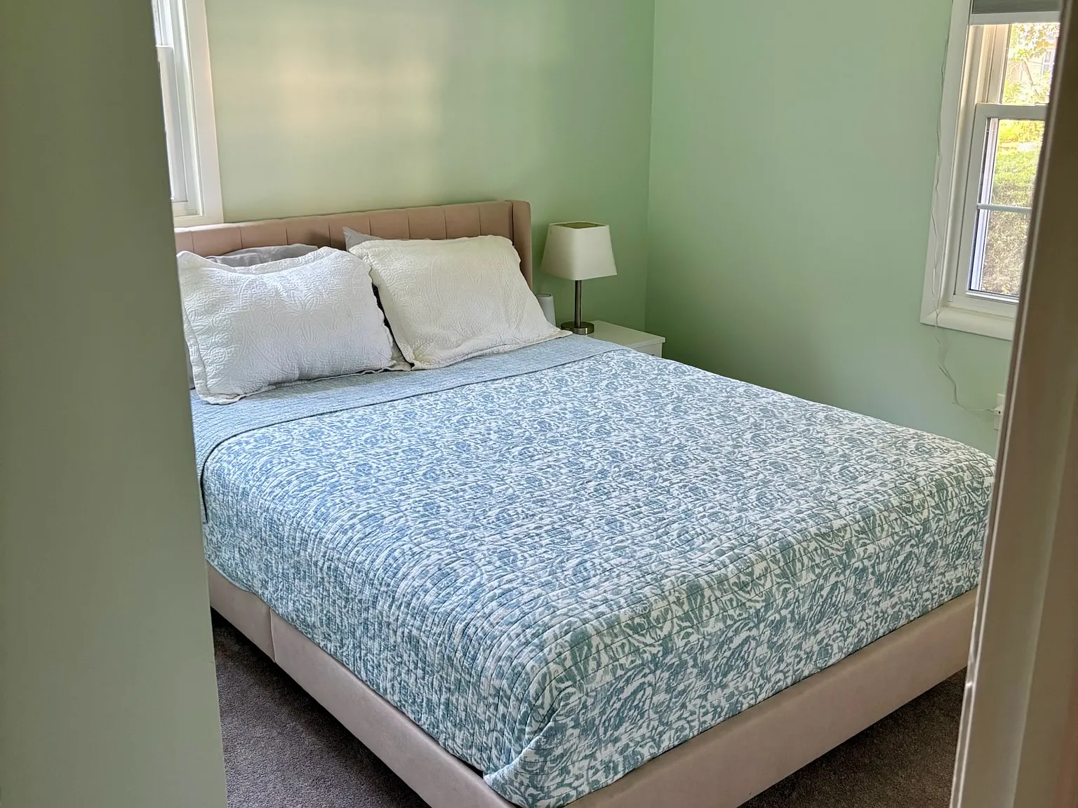3 bed, 1.5 bath, 1094 sqft, $3,500 — Photo 3
