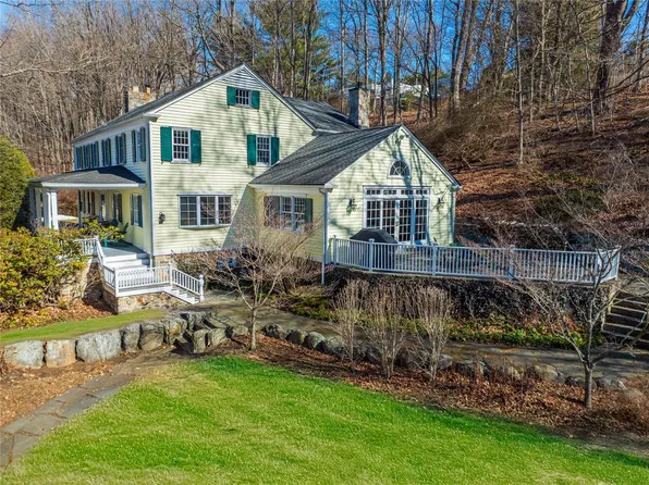 10 Whippoorwill Road, Armonk, NY 10504