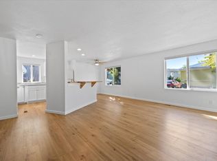 939 S Valley View Rd UNIT 12, Ashland, OR 97520