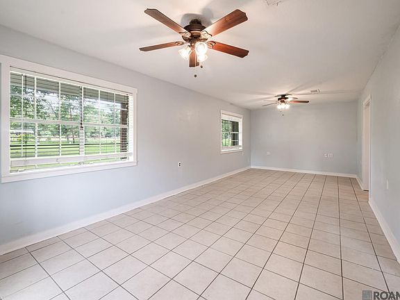 4th image of 39496 Arnold Rd
