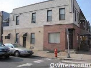 2252 S 17th St, Philadelphia, PA 19145