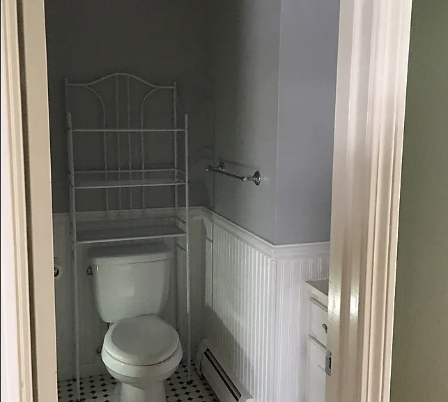 26 Hood St #B — Photo 3