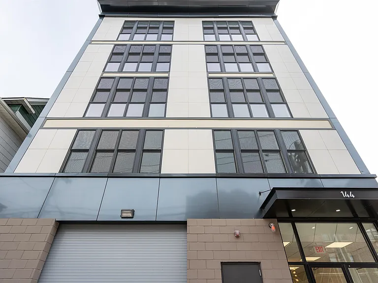 144 Bergen Ave #3D — Photo 27
