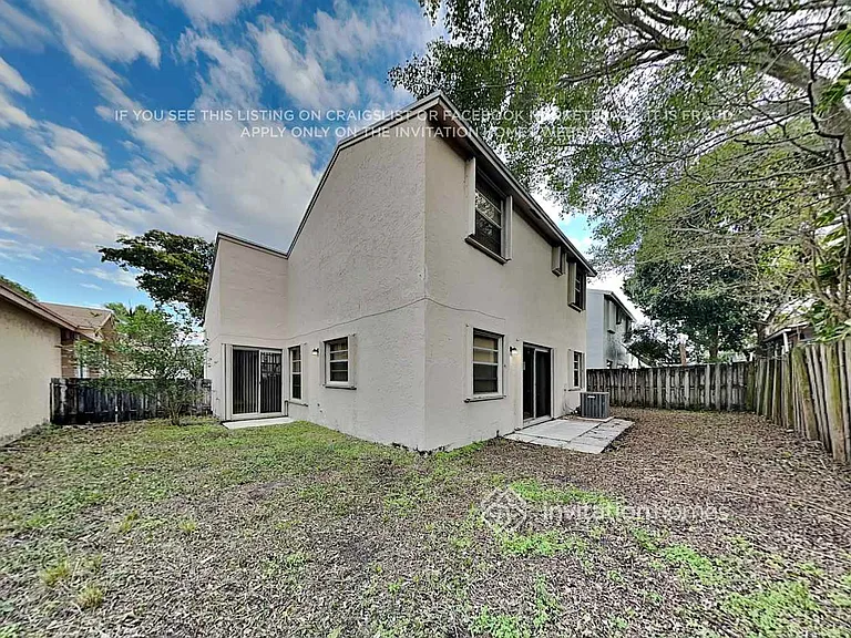 14075 Langley Pl — Photo 21