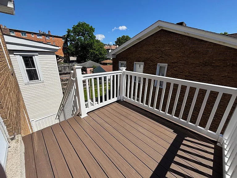 1300 Kelton Ave — Photo 14