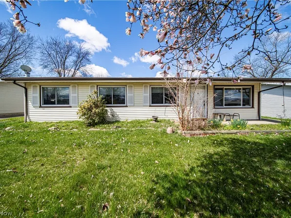 9124 Cambridge Dr, Northfield, OH 44067