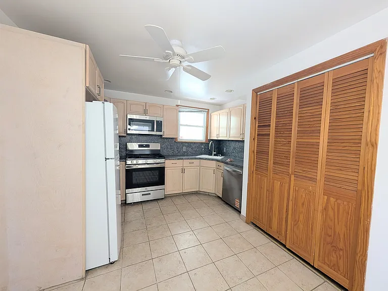 133 Centre Ave #133 — Photo 12
