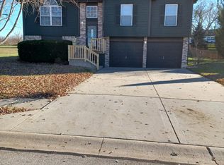 6905 NE 113th Ter, Kansas City, MO 64156