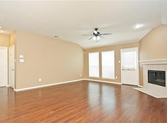 5th image of 13669 Valley Mills Dr
