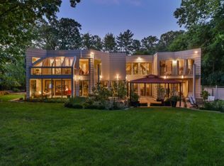 39 Delwick Ln, Short Hills, NJ 07078