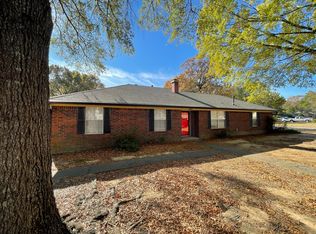 103 Spring Dr, Conway, AR 72034