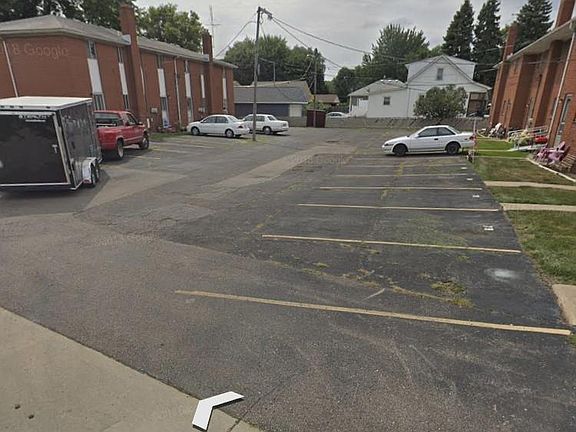 3rd image of 263 Riverbank St #271