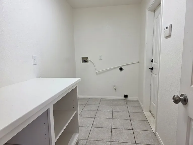 5126 Homestead Rd — Photo 14