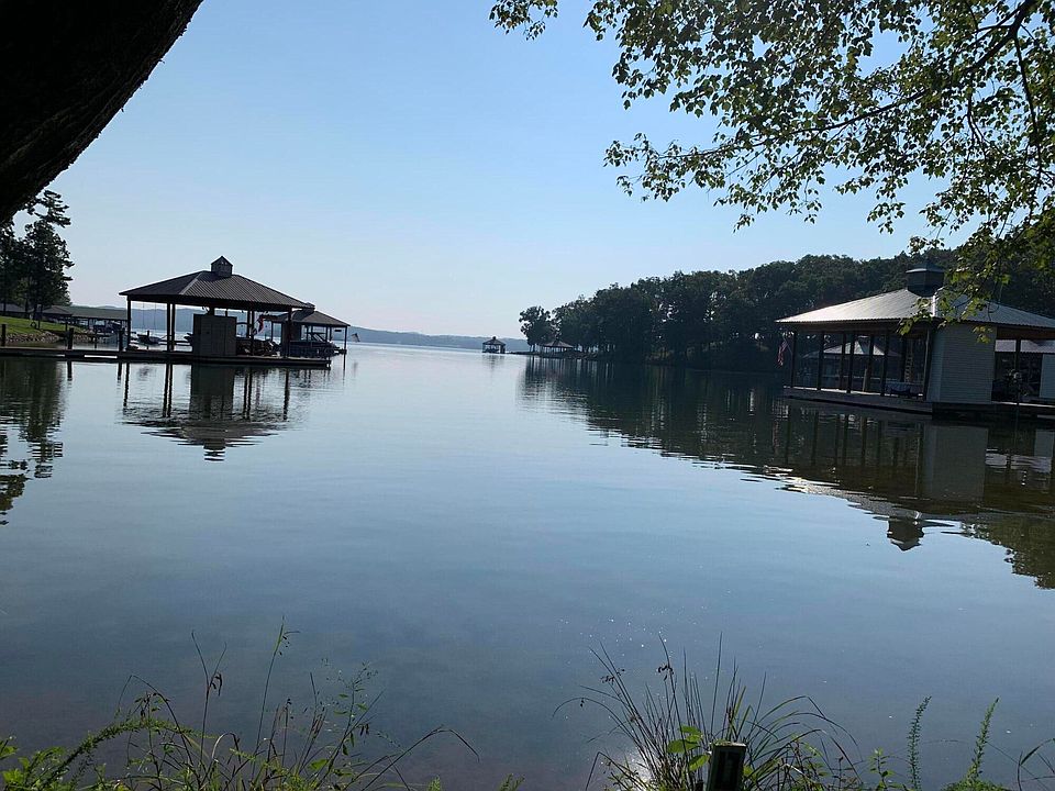 1st image of 438 Lake Harbor Dr #51