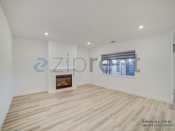 5th image of 8333 Evans Tree Dr #2
