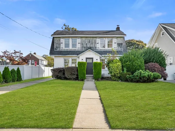 36 New York Avenue, Freeport, NY 11520