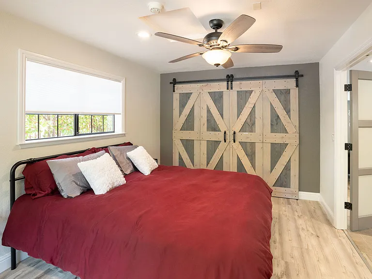18301 Norlene Way — Photo 17