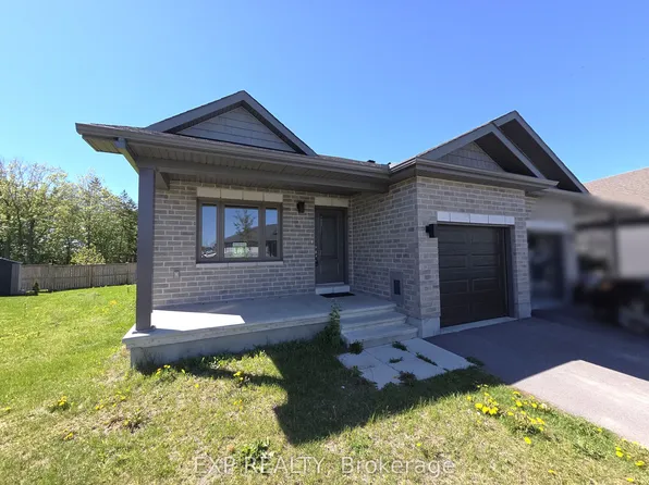 15 Seabert Dr, Arnprior, ON K7S 0H9