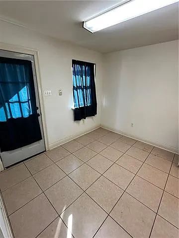 3612 Laplace St — Photo 4