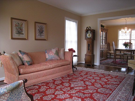 Living room to dining