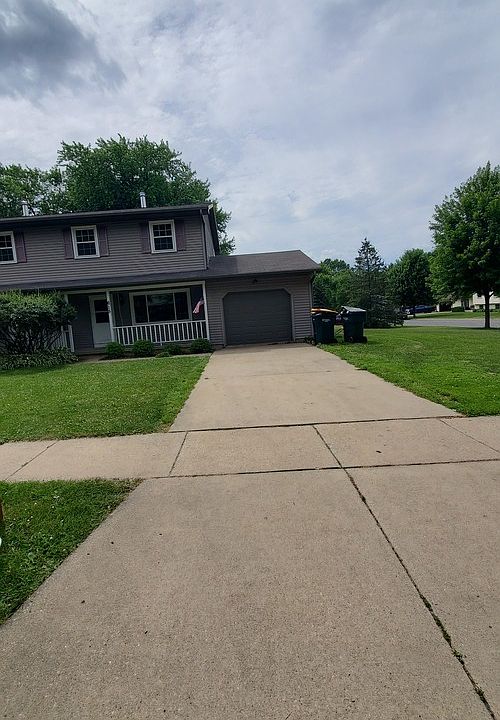 1st image of 615 Crawford Dr #615