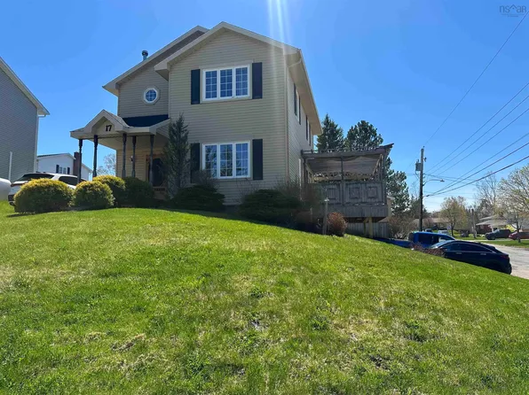17 Macquarrie Dr, Pt Hawkesbury, NS B9A 2K7
