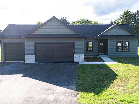 2nd image of 407 Ridge Ct
