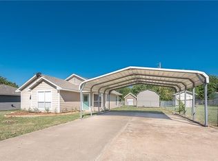 125 McAnally Dr, Mabank, TX 75147