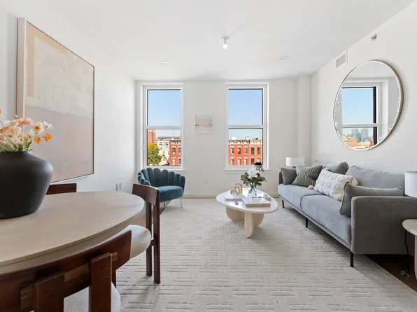 171 Calyer Street image 1 of 9