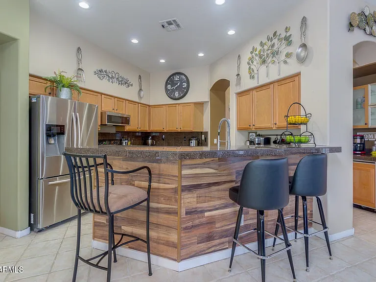 3922 E Carson Rd — Photo 11