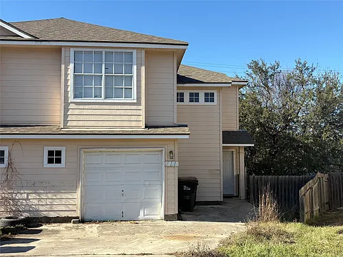 111 Cedargrove Photo 1