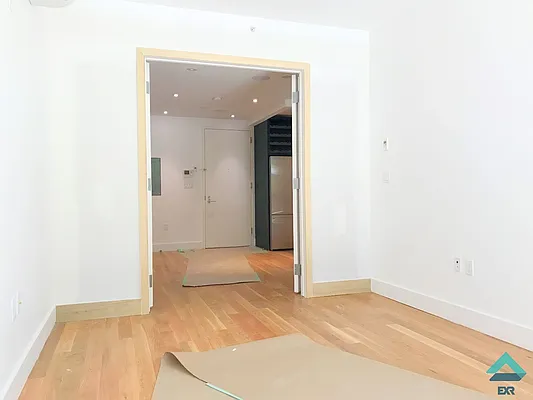 Rented by EXR | media 2