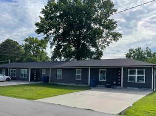 1205 N Otis St #A-C, Marion, IL 62959