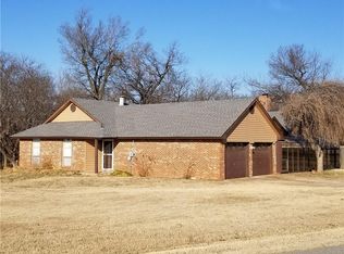 22001 Ole Barn Rd, Edmond, OK 73025