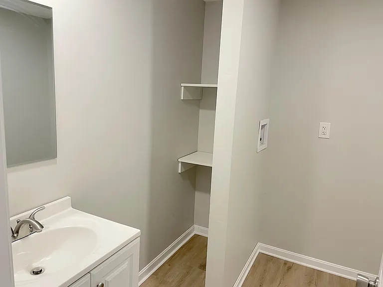 41 Grove St #41 — Photo 9
