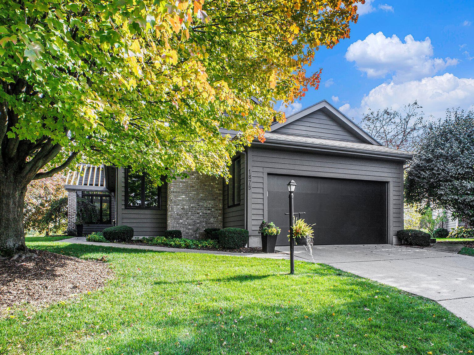 1875 Wedgefield Ct SE #37