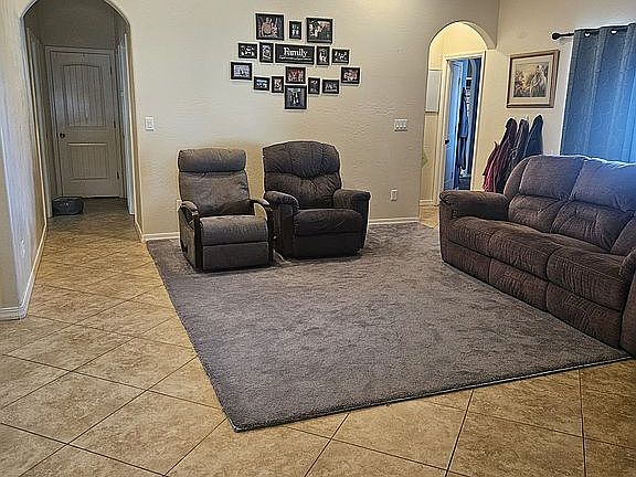 3rd image of 8248 Baird Ave