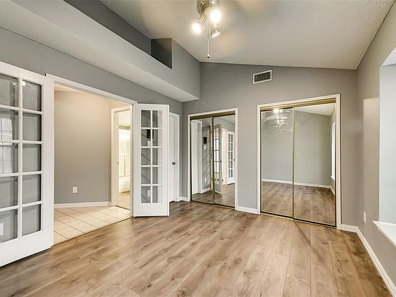 5th image of 904 Fairbanks Cir