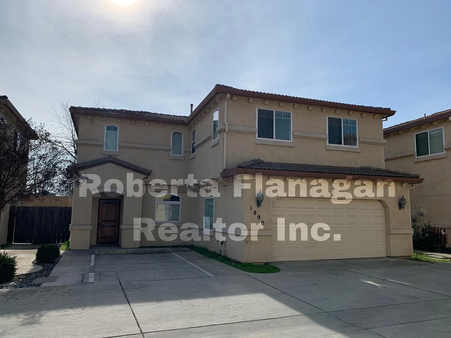 1890 Green Sands Ave photo 1