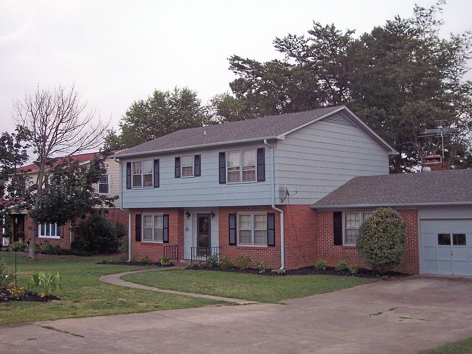 Great Westside Location!