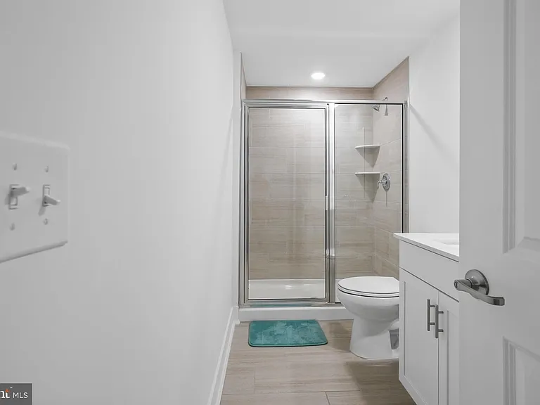 4 William Boyer Dr — Photo 56
